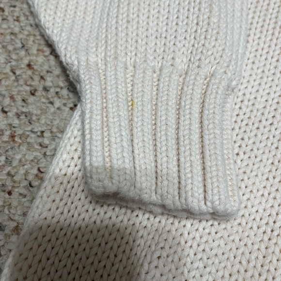 Vintage GAP sweater. - Picture 3 of 5